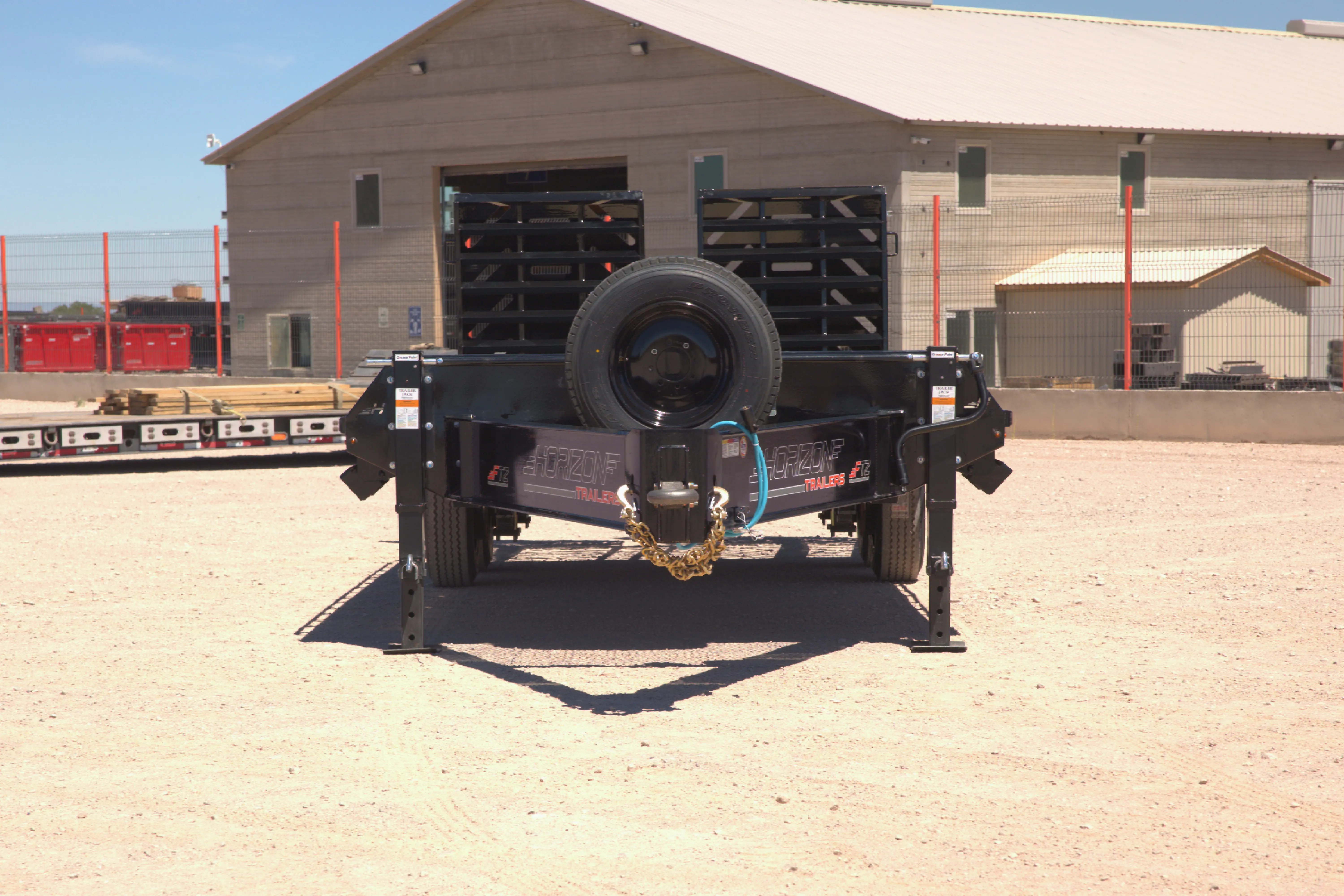 horizon trailers img